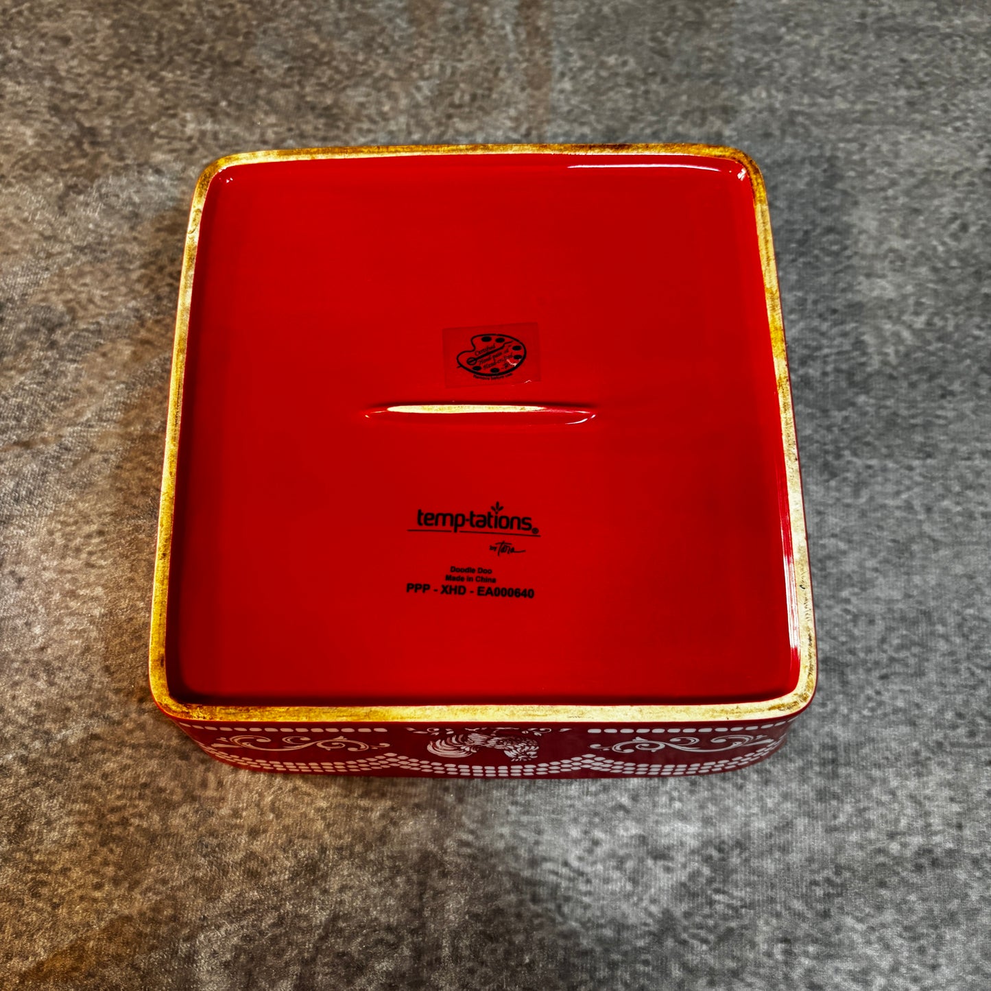Temptations by Tara Doodle Doo Red Rooster 7 3/4" Square Baking Dish
