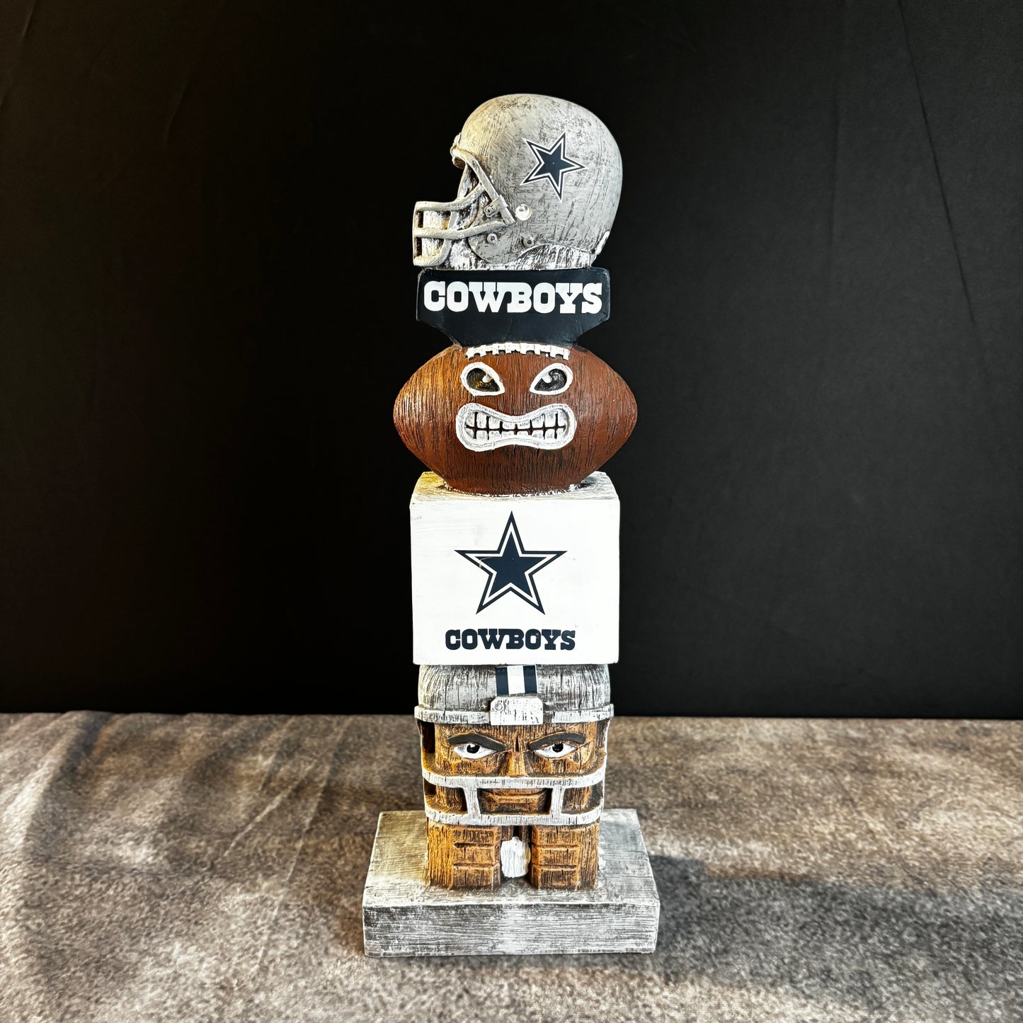 Dallas Cowboys 16 Inch Tiki Totem Garden Statue Resin Outdoor Decoration
