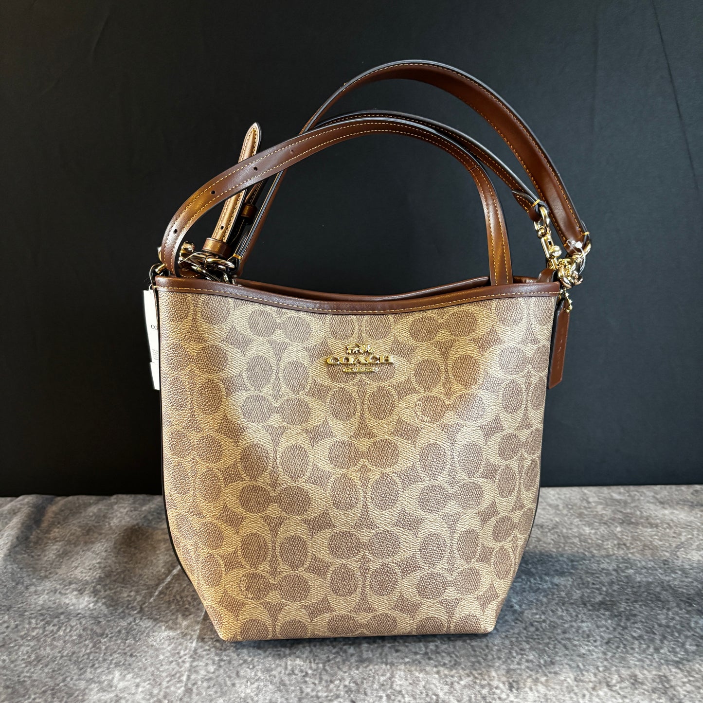 NWT Coach City Bucket Bag In Signature Canvas/In Double Face Leather CT800