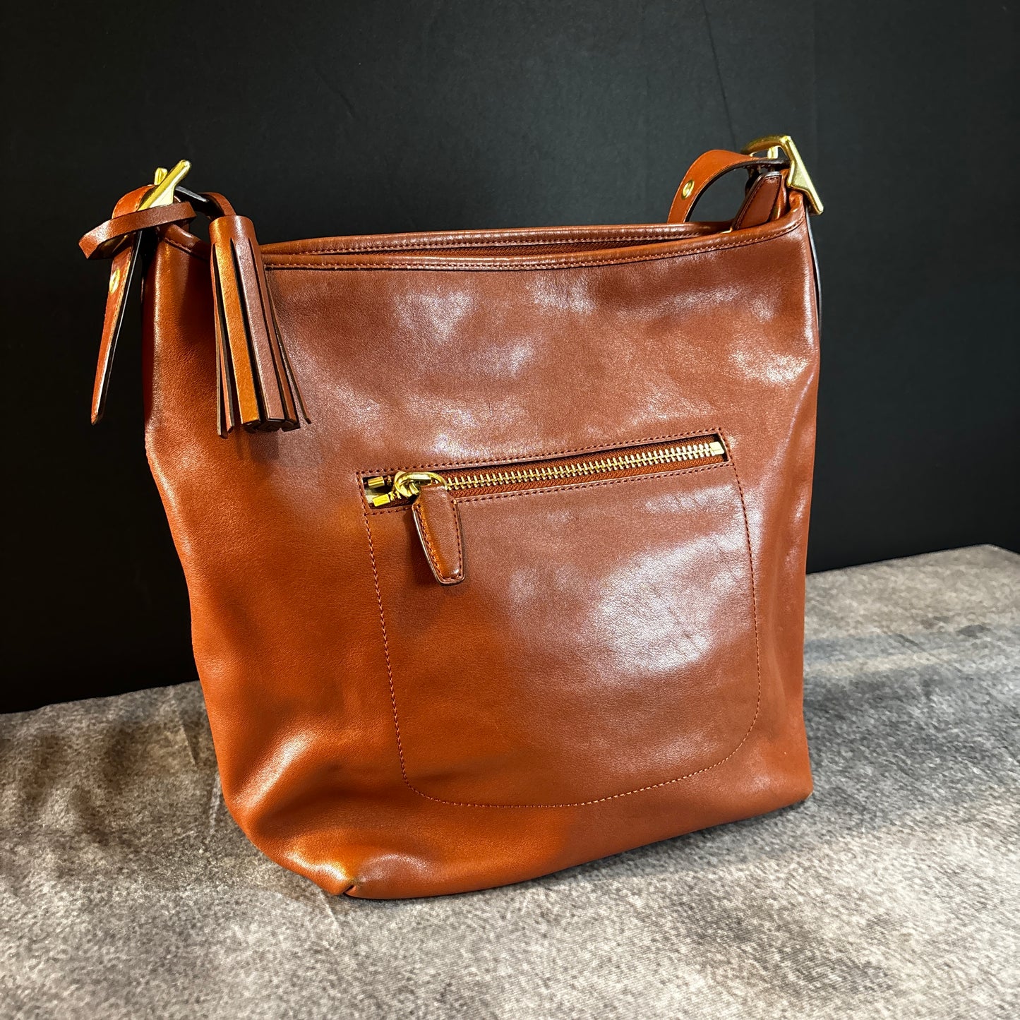 COACH legacy large duffle bag in cognac Tassel Brown Shoulder Strap Adjustable